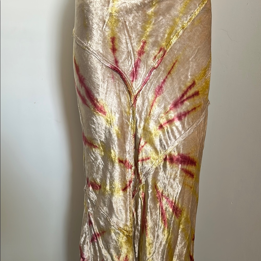 Free People, Woman’s Size M Serious Swagger Tie-Dye Full Length Skirt - Picture 3 of 12